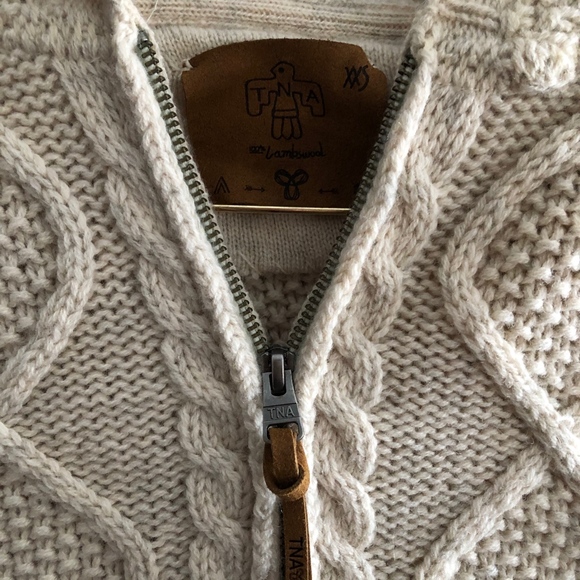 TNA 100% Lambswool Sweater - Picture 2 of 4